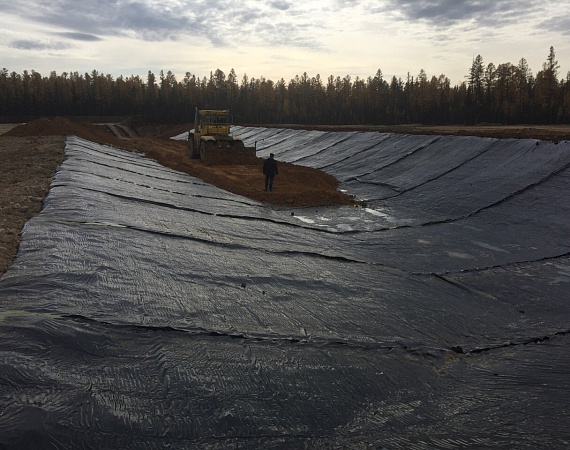 Шламовый амбар (Республика Саха). 2015 г. СургутНефтегаз Маты БЕНТОЛОК 